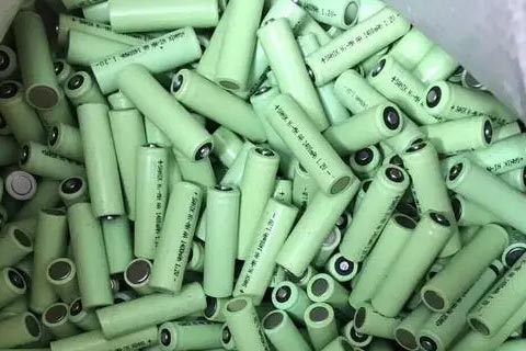 黄浦电池片回收厂家|高价回收宁德时代CATL电池